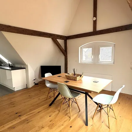 Design Loft Mit Stadtblick